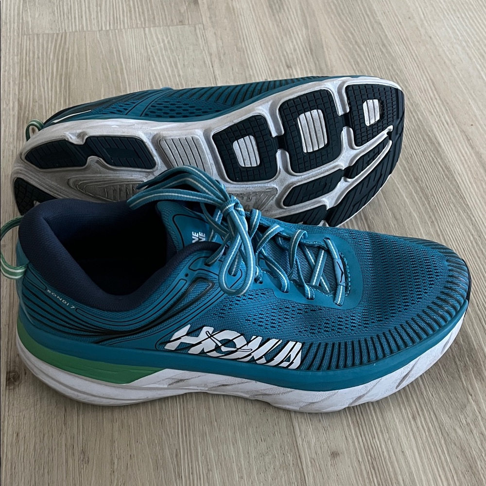 Hoka Bondi 7 Teal and Navy running Shoes VGC